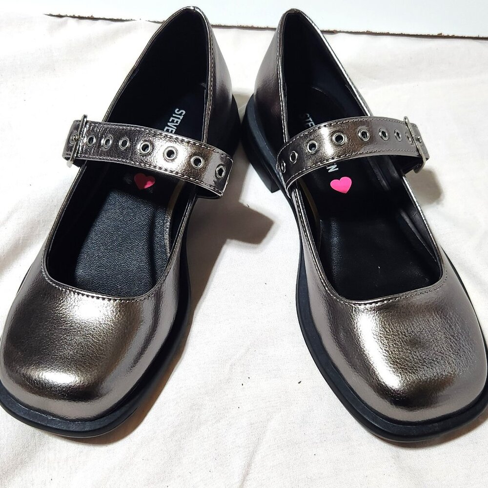 Steve Madden Girls’ Metallic Mary Jane Shoes – Size 2 (New In Box)